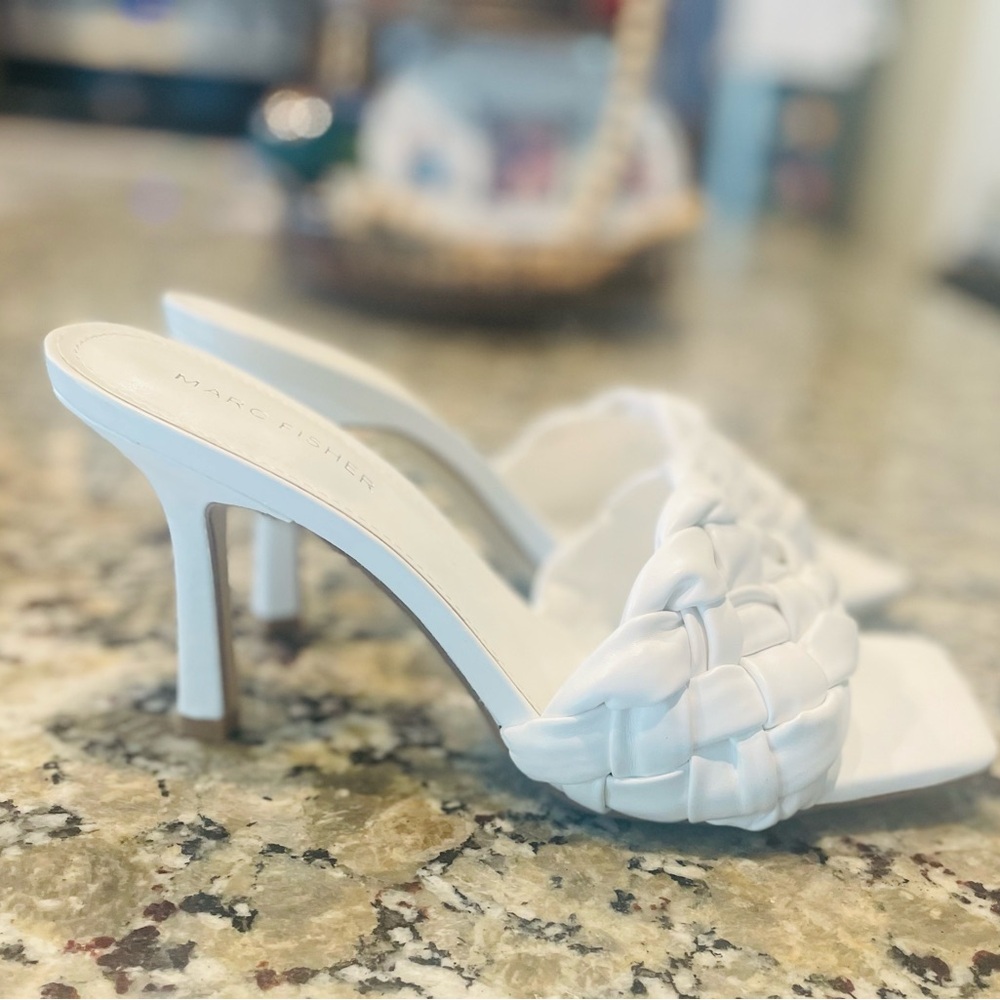 Marc Fisher White Heels
